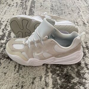 Nike Tech Hera Photon Dust White Shoes Men’s Size 8 FJ9532-100 Sneakers Original